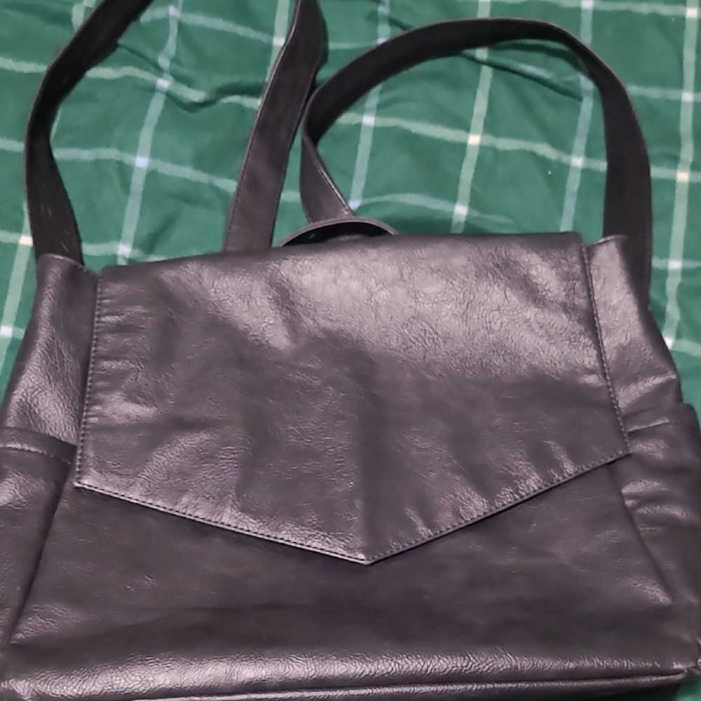 Elegant Thirty-one Black Leather Women's Bag